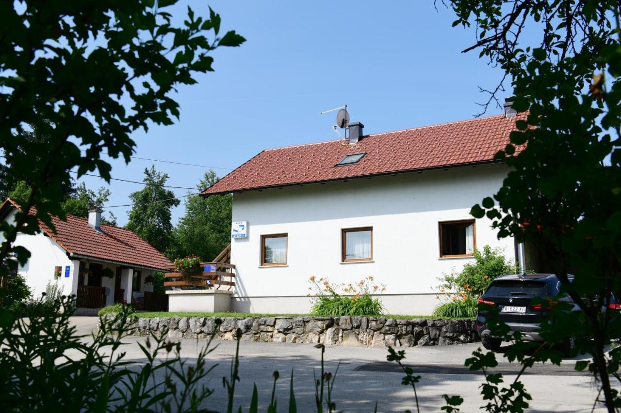 Guest House Family Dukic Rakovica Bagian luar foto